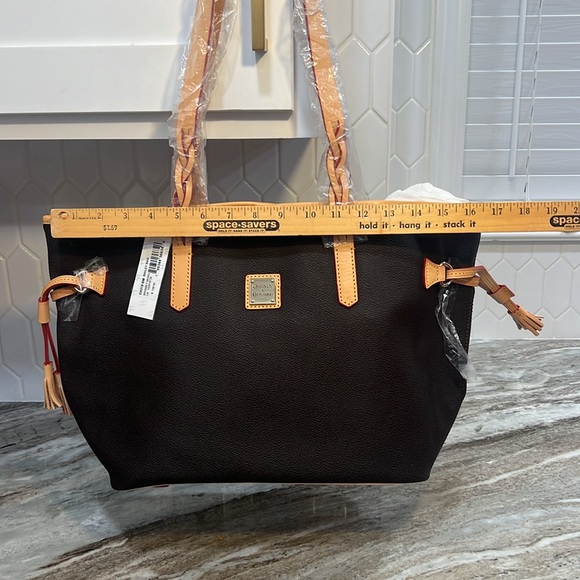 NWT Brown Dooney and Bourke Bailey Bag - Picture 3 of 7